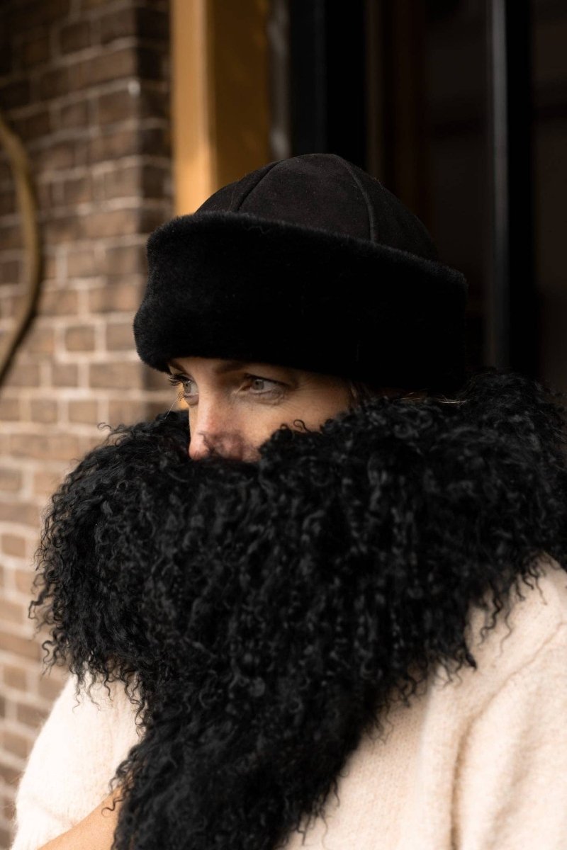 Van Buren Tibetaanse schapenvacht shawl – een bijzonder luxe accessoire